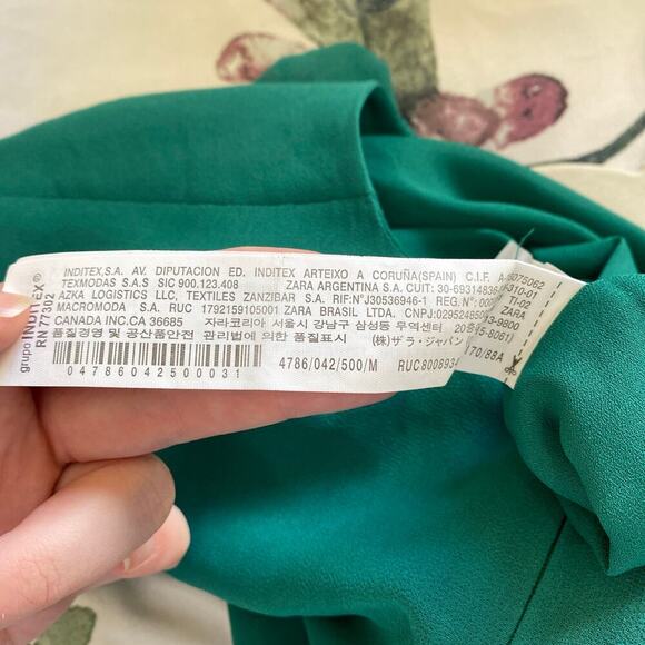 ZARA Green Pleated Jumpsuit Size Medium Long Sleeves Event Blogger Fave - Picture 9 of 9